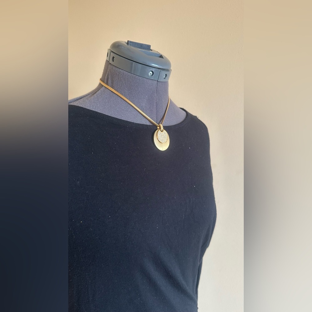 Butler Vintage Elegant Gold Tone And Rhinestones Pendant Necklace - Picture 10 of 11